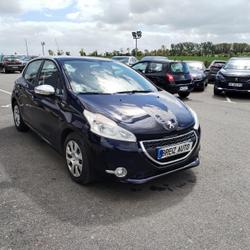 Peugeot 208 1.4 HDI 70 URBAN Pl&eacute;n&eacute;e-Jugon
