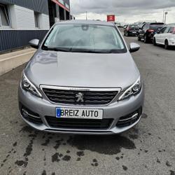 Peugeot 308 II Phase 2 1.2 PURETECH 100CV ALLURE Pl&eacute;n&eacute;e-Jugon