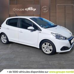 Peugeot 208 PureTech 82ch S&S BVM5 Signature M&acirc;con