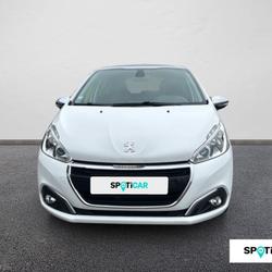 Peugeot 208 Puretech 82 STYLE Ch&acirc;teaubriant