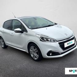 Peugeot 208 Puretech 82 STYLE Ch&acirc;teaubriant