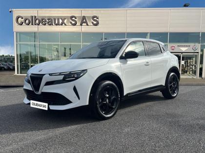 Alfa Romeo Junior - 1.2 Ibrida 136 ch eDCT6 Premium - 24 990 €