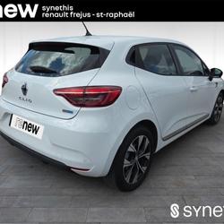 Renault Clio 5 Clio E-Tech 140 - 21N Limited Fr&eacute;jus