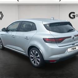 Renault Megane 4 Megane IV Berline Blue dCi 115 Techno Foug&egrave;res