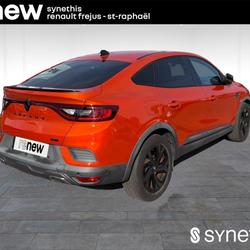 Renault Arkana E-Tech hybride 145 - 22 Engineered Fr&eacute;jus