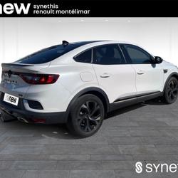 Renault Arkana E-Tech hybride 145 - 22 Engineered Mont&eacute;limar