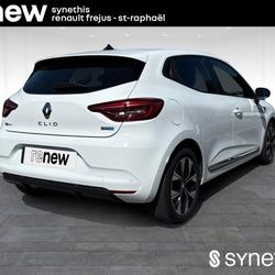Renault Clio 5 Clio E-Tech 140 - 21N Limited Fr&eacute;jus