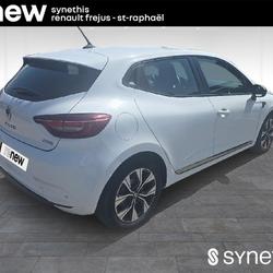 Renault Clio 5 Clio E-Tech 140 - 21N Limited Fr&eacute;jus