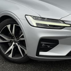 Volvo V60 B3 2.0 163 CH R-DESIGN BVA GEARTRONIC / V 60 2ND SUIVI COMPLET VOLVO Pornichet