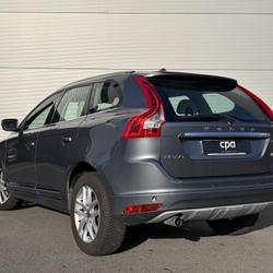 Volvo XC60 D3 2.0 150 CH BVA SUMMUM / ATTELAGE DISTRIBUTION FAITE occasion - Pornichet - photo 3/21