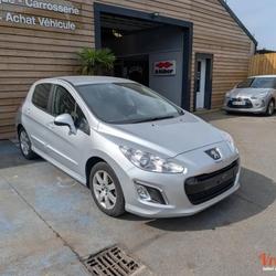 Peugeot 308 III Phase 1 1.6 hdi 92 cv Allure 1er Main Garantie 12 Mois Combourg