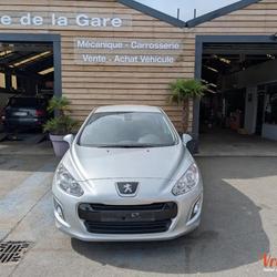 Peugeot 308 III Phase 1 1.6 hdi 92 cv Allure 1er Main Garantie 12 Mois Combourg