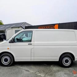 Volkswagen Transporter FOURGON T5 2.5 TDI 130 COURT Maz&egrave;res-Lezons