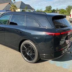 Xpeng G9  Combourg