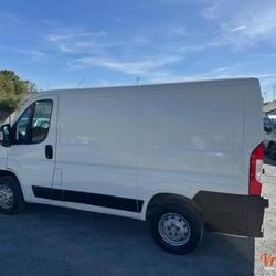 Peugeot Boxer FOURGON 330 2.2 BLUEHDI 120 L1H1 PREMIUM START-STOP occasion - Mauges-sur-Loire - photo 3/12