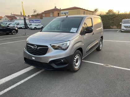 Opel Combo Cargo - COMBO-E CARGO M 800 KG ELECTRIQUE 100 KW BATTERIE 50 KWH - 19 500 €
