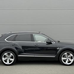 Bentley Bentayga V8 DIESEL 4.0 435 CH 4WD / REVISION 2026 OK Pornichet