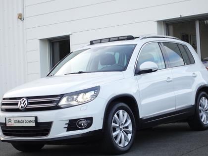 Volkswagen Tiguan - 2.0 150 SPORLINE + ATTELAGE/CAMERA/TOIT OUVRANT/FEUX XENON/1ÈRE MAIN/GARANTIE 12 MOIS - 16 990 €