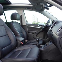 Volkswagen Tiguan 2.0 150 SPORLINE + ATTELAGE/CAMERA/TOIT OUVRANT/FEUX XENON/1&Egrave;RE MAIN/GARANTIE 12 MOIS Connerr&eacute;