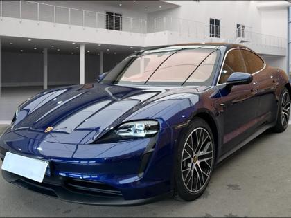 Porsche Taycan - 4S 571 ch avec batterie performance plus - 64 990 €