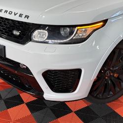 Land Rover Range Rover Sport SVR 5.0 550 CH 4WD BVA / SI&Egrave;GES CHAUFFANTS AV & AR / MERIDIAN / TOIT OUVRANT / PACK CARBONE Quimper