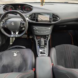 Peugeot 308 II Phase 2 GENERATION-II 2.0 BLUEHDI 180 GT EAT8 TOIT PANO Ampuis