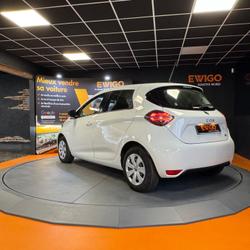 Renault Zoe Renault ZOE E-Tech &eacute;lectrique &eacute;quilibre R110 - 22B ACHAT-INTEGRAL // 1ERE MAIN // FAIBLE KILOM&Eacute;TRAGE Nantes