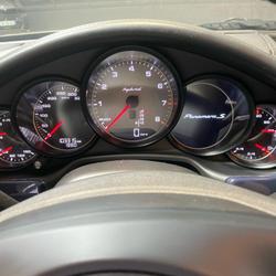 Porsche Panamera S 3.0 E-HYBRID 416H 333ch BVA / PACK CHRONO / TOIT OUVRANT La M&eacute;zi&egrave;re