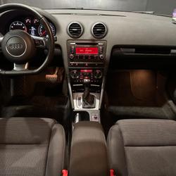 Audi A3 SPORTBACK 1.2 TFSI 105Ch AMBIENTE S-TRONIC - SIEGES CHAUFFANTS - XENON - RADARS AV/AR - CLIM BI-ZONE Mons-en-Bar&oelig;ul