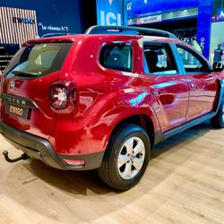 Dacia Duster 1.5 BLUEDCI 115 Confort 4X2 - ATTELAGE - GPS COULEUR - BLUETOOTH - REGULATEUR Osny