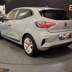 Renault Clio 5 1.6 E-TECH 145CH 95 FULL-HYBRID EVOLUTION BVA - CARPLAY - CHAINE DISTRI. Pornichet