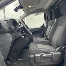 Opel Vivaro fourgon FOURGON 1.5 D 120 L1 STANDARD PC COURT PACK BUSINESS N&icirc;mes