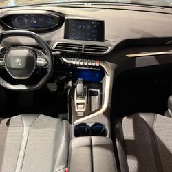 Peugeot 3008 II (2) 1.6L 180CH EAT8 ALLURE - MOTEUR &Agrave; CHAINE Puygouzon