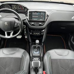 Peugeot 2008 1.2 PURETECH 110 CROSSWAY BVA TOIT PANORAMIQUE Redon