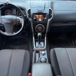 Isuzu DMax II (2) DOUBLE CABINE 2.5 TD 163 CH SOLAR A/C 4X4 BOITE AUTOMATIQUE - 1&Egrave;RE MAIN Idron