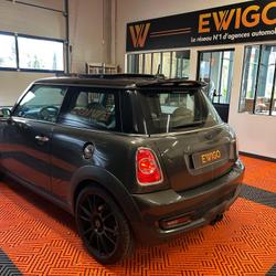 Mini Mini 1.6 185 COOPER S PACK RED HOT CHILI Fr&eacute;jus