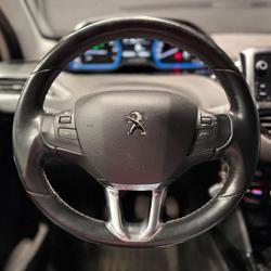 Peugeot 2008 I 1.2 110CH ALLURE - CAM DE RECUL - CAR PLAY ANDROID  - CLIM BI-ZONE - RADAR AV/AR - GARANTIE 6 MOIS Mons-en-Bar&oelig;ul