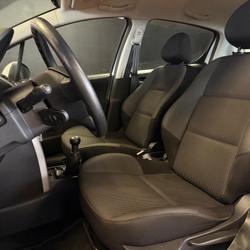 Peugeot 207 1.4 75 ACCESS // VERROUILLAGE CENTRALIS&Eacute; // CLIMATISATION Nantes