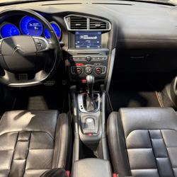 DS DS4 2.0 BLUEHDI 180ch SPORT CHIC BVA /  ATTELAGE / FULL OPTIONS / CAR PLAY / KIT DISTRI ACCESS OK Lorient