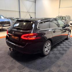 Peugeot 308 SW Phase 2 SW 1.6 BLUEHDI 120ch ACTIVE BUSINESS / DISTRI NEUVE / ATTELAGE / GPS / RADAR DE RECUL Lorient