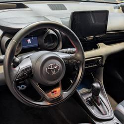 Toyota Yaris 1.5 114H 90CH HYBRID GR SPORT BVA-(CARPLAY-SIEGES CHAUFFANT) La M&eacute;zi&egrave;re
