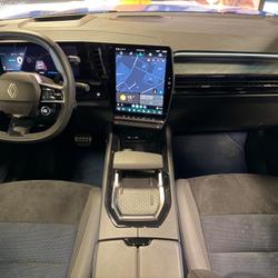 Renault Rafale 1.2 E-TECH 300H PHEV ATELIER ALPINE 4X4 BVA // SOLARBAY // HARMAN KARDON // AFFICHAGE T&Ecirc;TE HAUTE Nantes