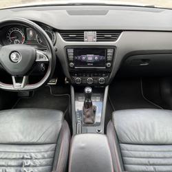 Skoda Octavia COMBI 2.0 TDI 180 RS 4X2 DSG BVA Redon