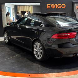 Jaguar XE 2.0L Turbo 240CH R-SPORT BVA8 - TOIT OUVRANT - SUIVI ENTRETIEN - COFFRE ET SIEGES ELEC - CG-50% La M&eacute;zi&egrave;re