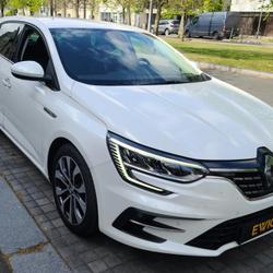 Renault Megane 4 1.5 BLUEDCI 115 INTENS blanc nacr&eacute; Bordeaux