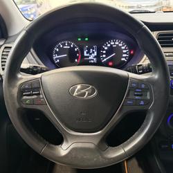 Hyundai i20 1.2 85ch EA-SPORTS / ENTRETIEN COMPLET Lorient