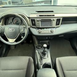 Toyota RAV4 2.0 D4D 125 LIFE 4X2 / ENTRETIEN CONSTRUCTEUR Urrugne