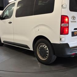 Toyota Proace city verso 1.5 D4D 102CH MEDIUM L1 DYNAMIQUE - 9 PL. - TVA RECUP. - ATTELAGE - ENTRET. A JOUR Pornichet