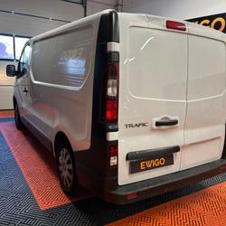 Renault Trafic combi 15750 HT SOIT 18 900 TTC FOURGON 1.6 DCI 125 1T0 L1H1 ENERGY CONFORT Fr&eacute;jus