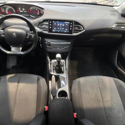 Peugeot 308 II Phase 2 GENERATION-II 1.5 BLUEHDI 100 ACTIVE BUSINESS - CARPLAY Auray